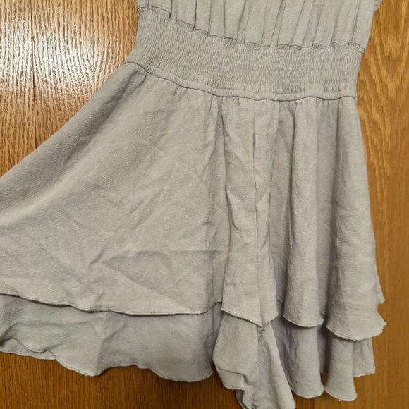 Altard state Sleeveless Ruffled romper in beige - Picture 4 of 6